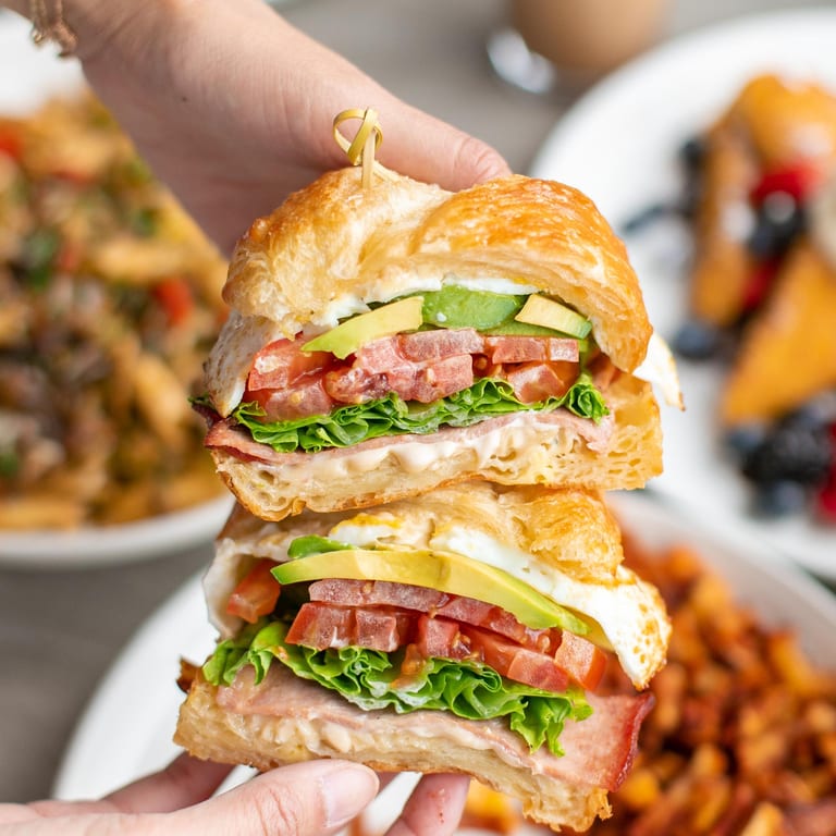 Convenient Takeout Options for Mediterranean Brunch